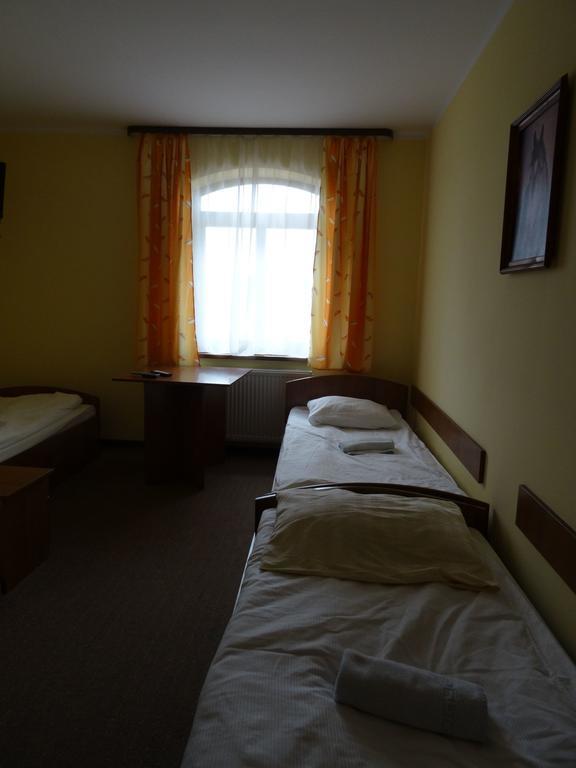 Hostel Milosz Grabowiec  Room photo